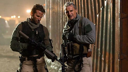 Liam Neeson som Colonel Hannibal Smith & Bradley Cooper som Lt. 'Faceman' Peck 